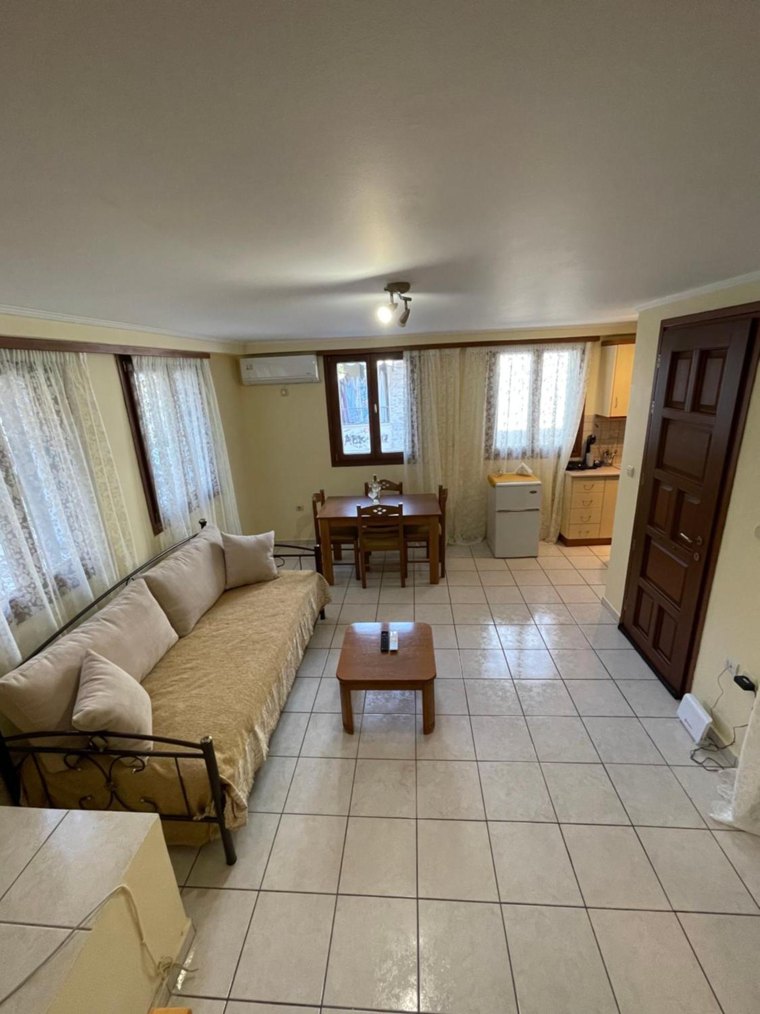 Οι Φωλίτσες Appartement Nafpaktos Buitenkant foto