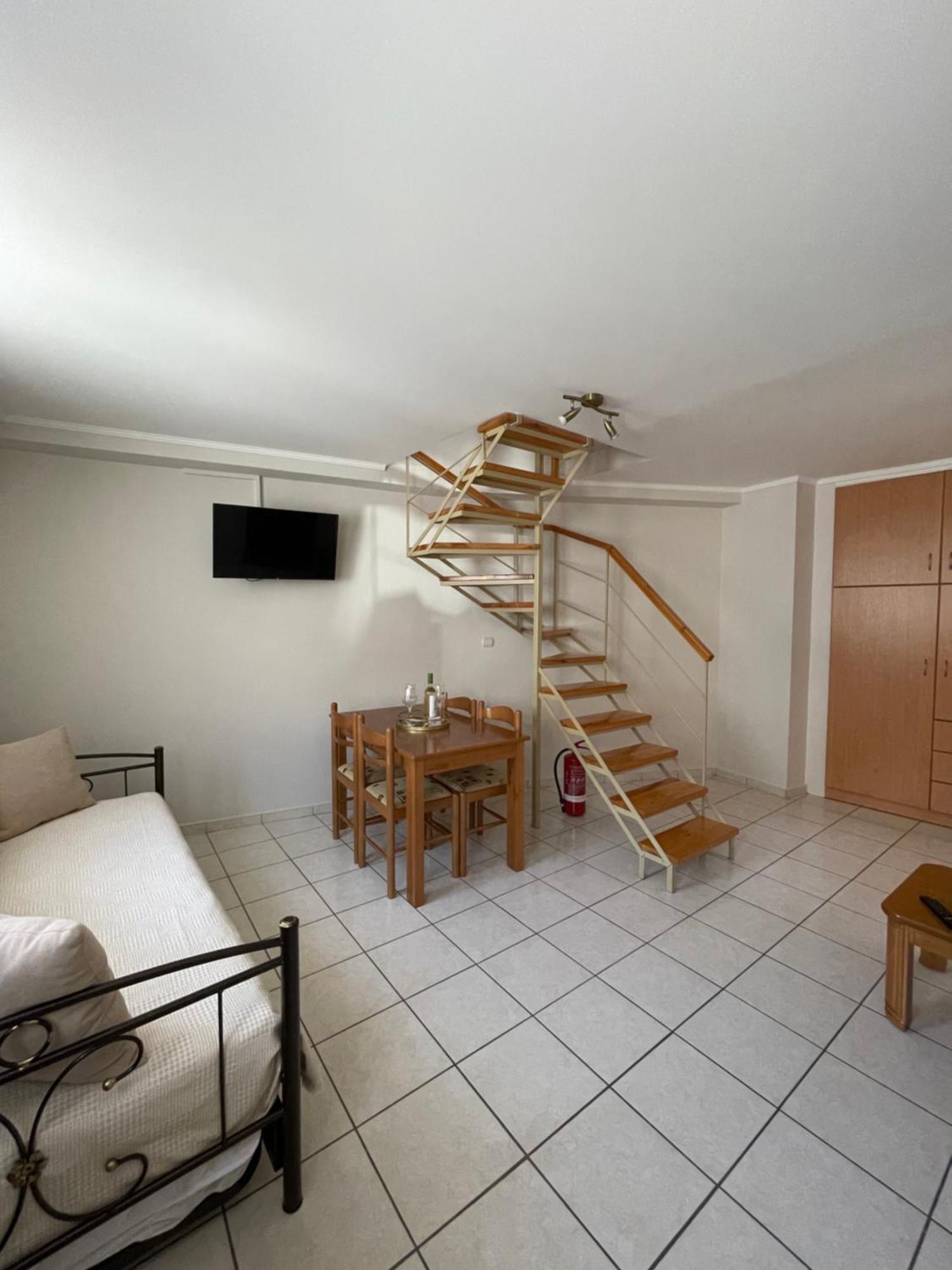 Οι Φωλίτσες Appartement Nafpaktos Buitenkant foto